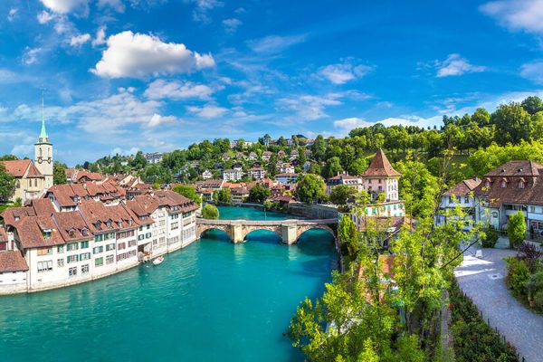 1606480421_bern-und-der-fluss-aare